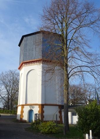 Wasserturm des ehemaligen Industriegebiets in Ehmen