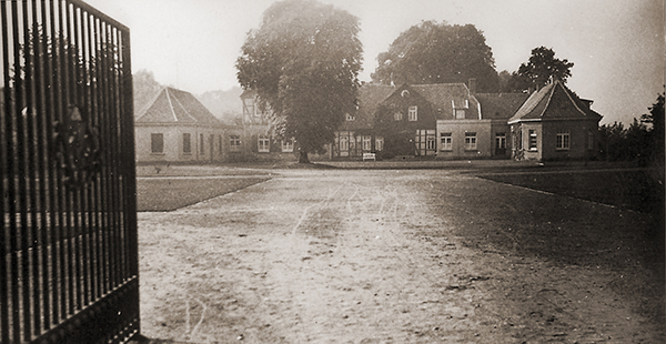 Gutshof Frontansicht